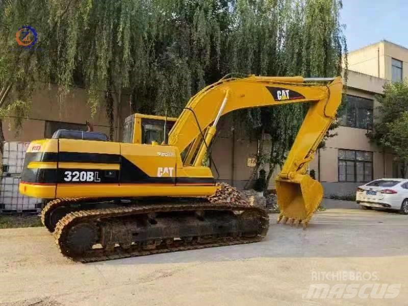 CAT 320 B L Roomikekskavaatorid
