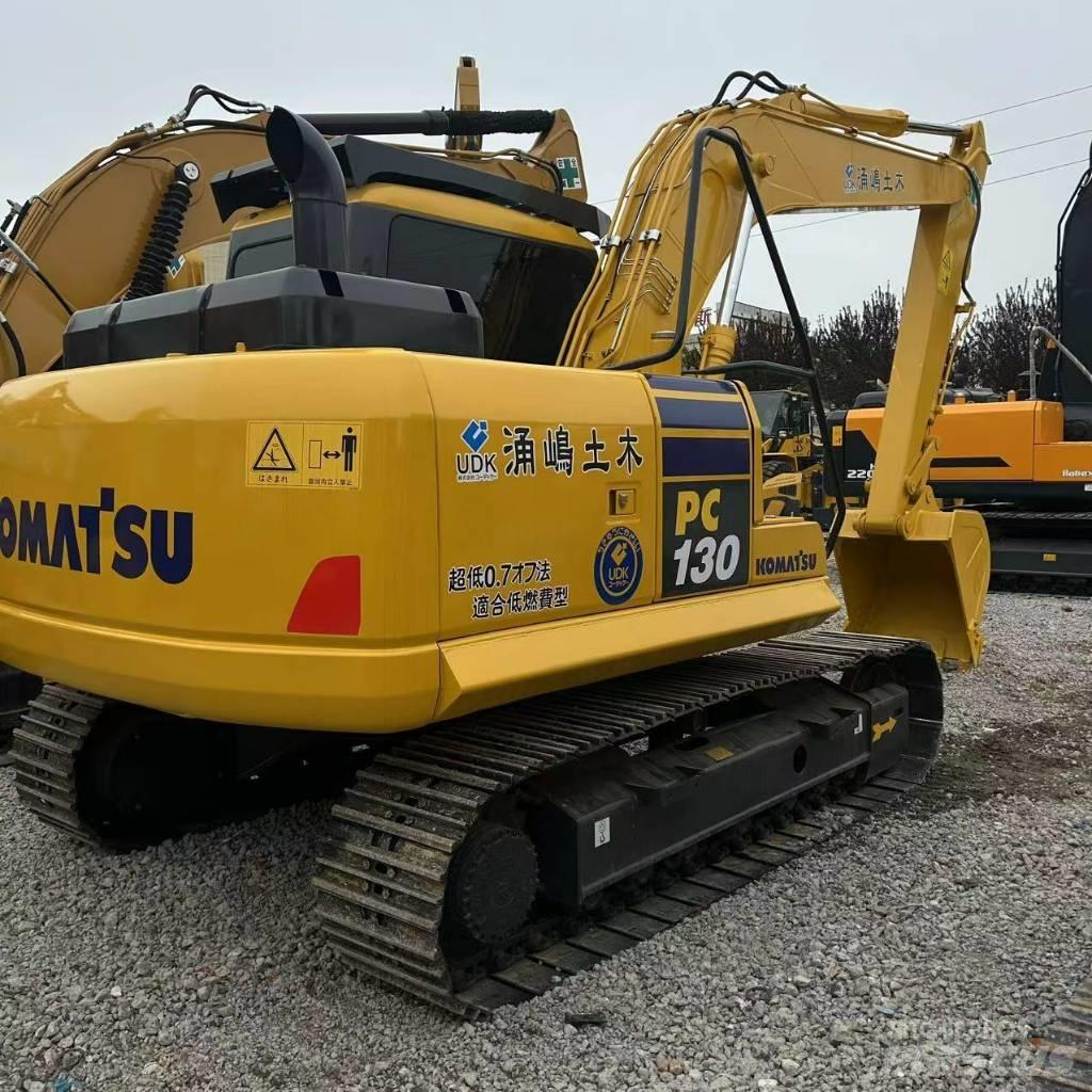 Komatsu 130-7 Roomikekskavaatorid