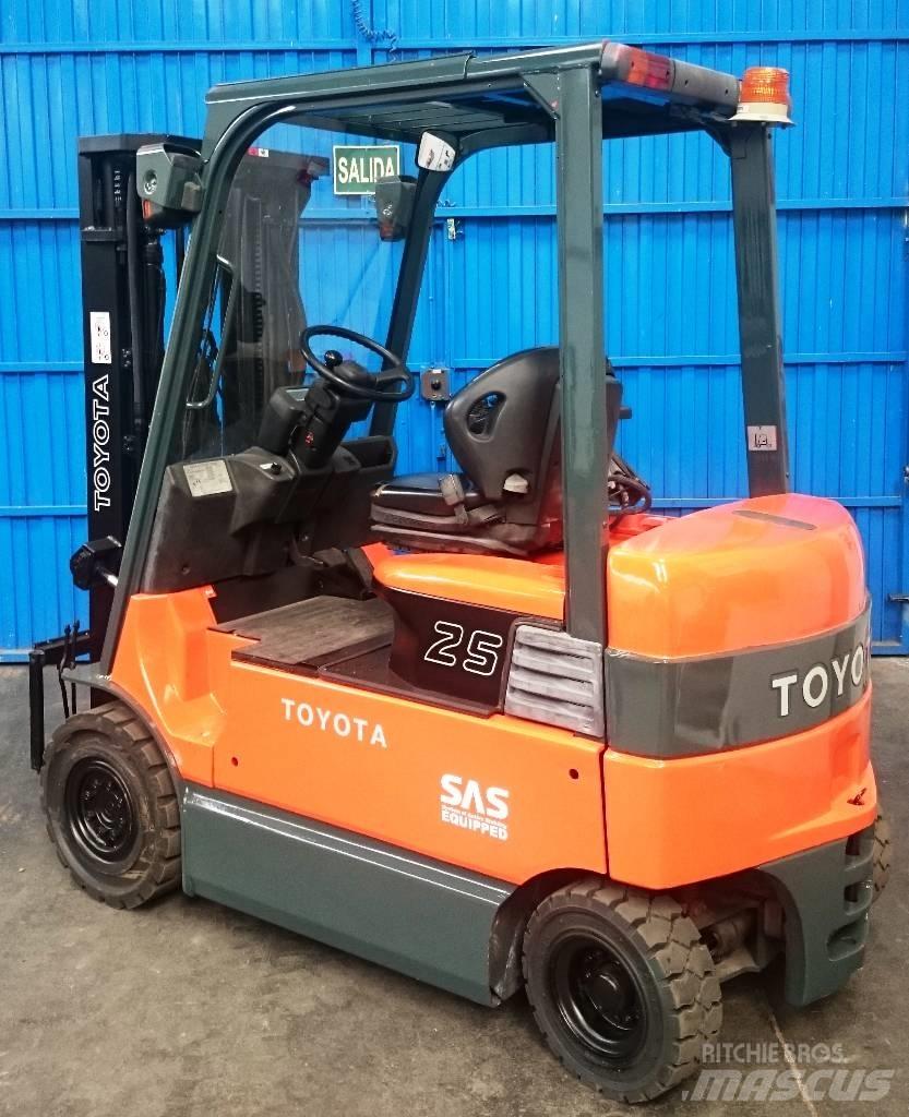 Toyota 7 FBMF 25 Elektritõstukid