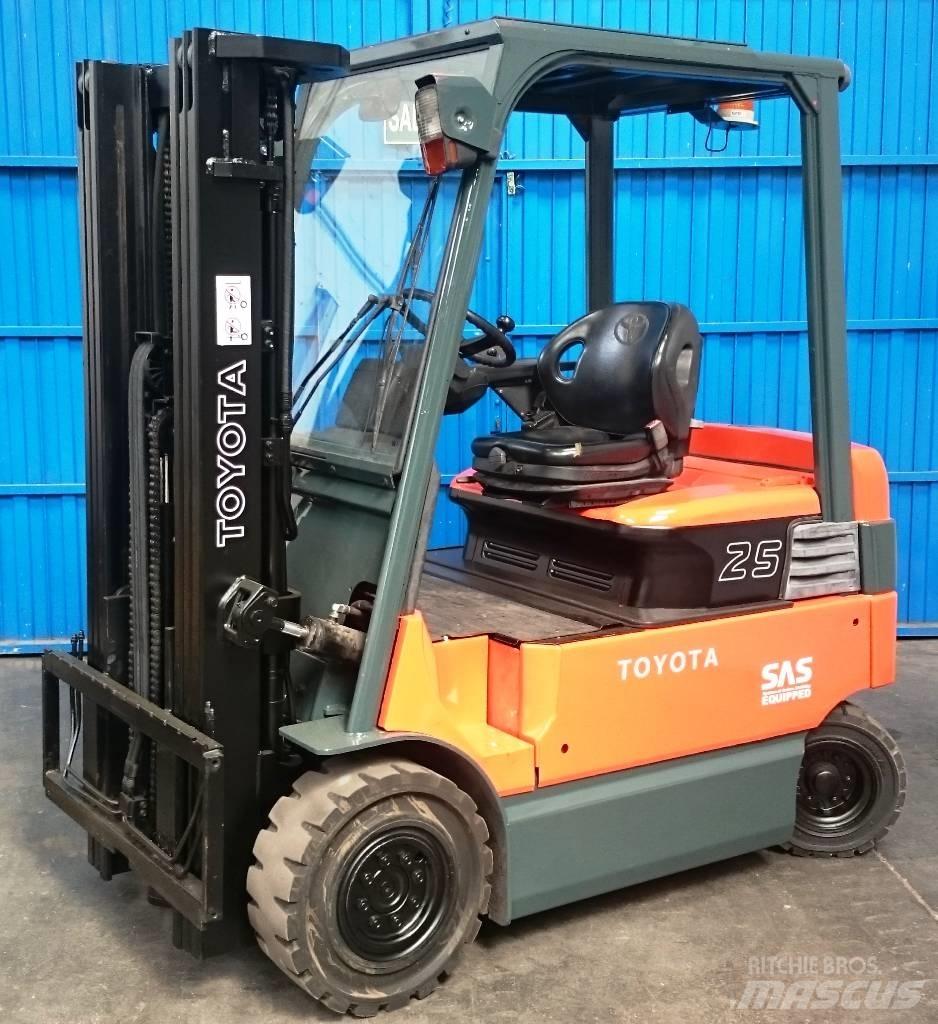 Toyota 7 FBMF 25 Elektritõstukid