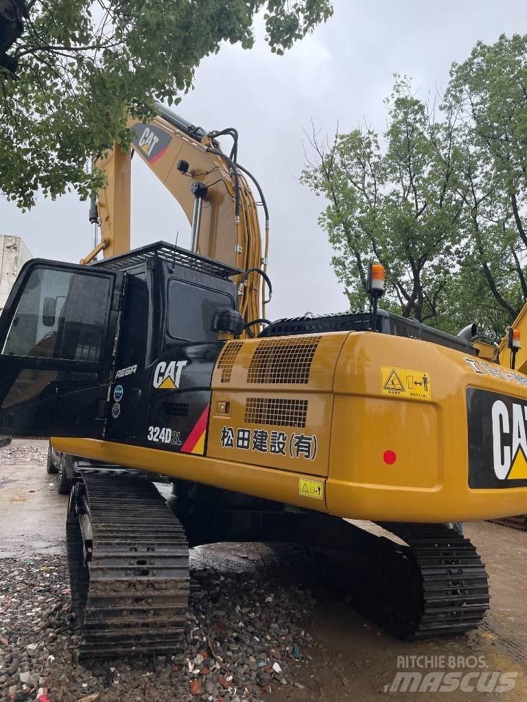 CAT CAT324D Väikeekskavaatorid 7t-12t