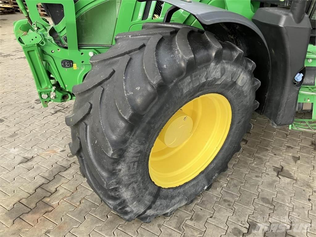 John Deere 6155R Traktorid