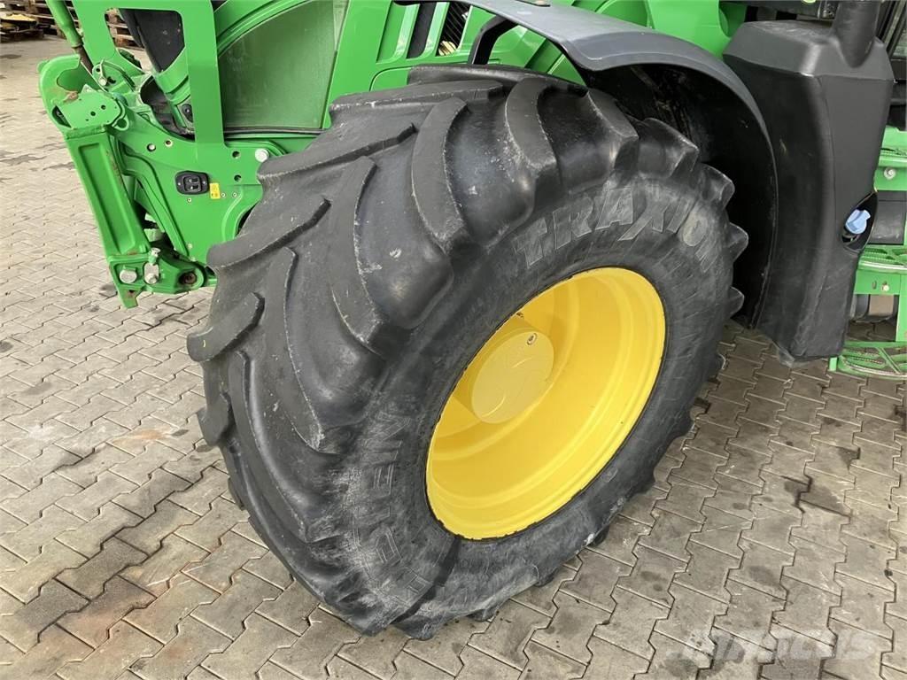 John Deere 6155R Traktorid