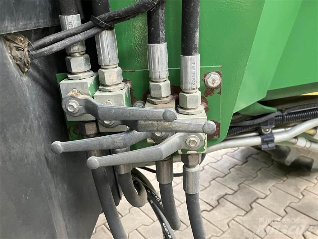 John Deere 6155R Traktorid
