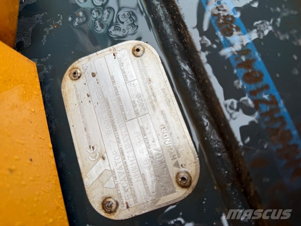 Hyundai 80 cr-9 Väikeekskavaatorid 7t-12t