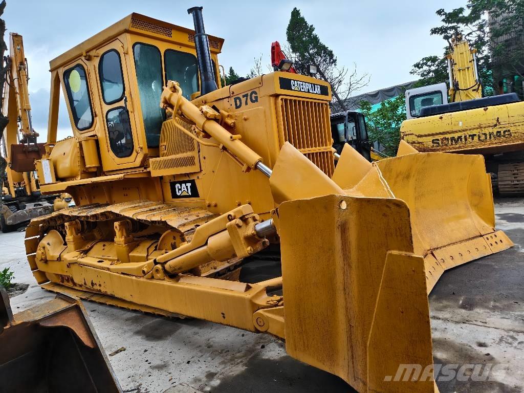 CAT D 7 G Buldooserid