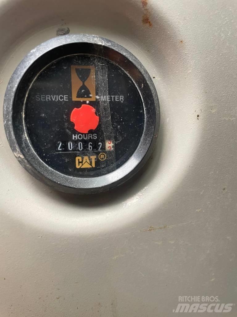 CAT 321 C LCR Roomikekskavaatorid