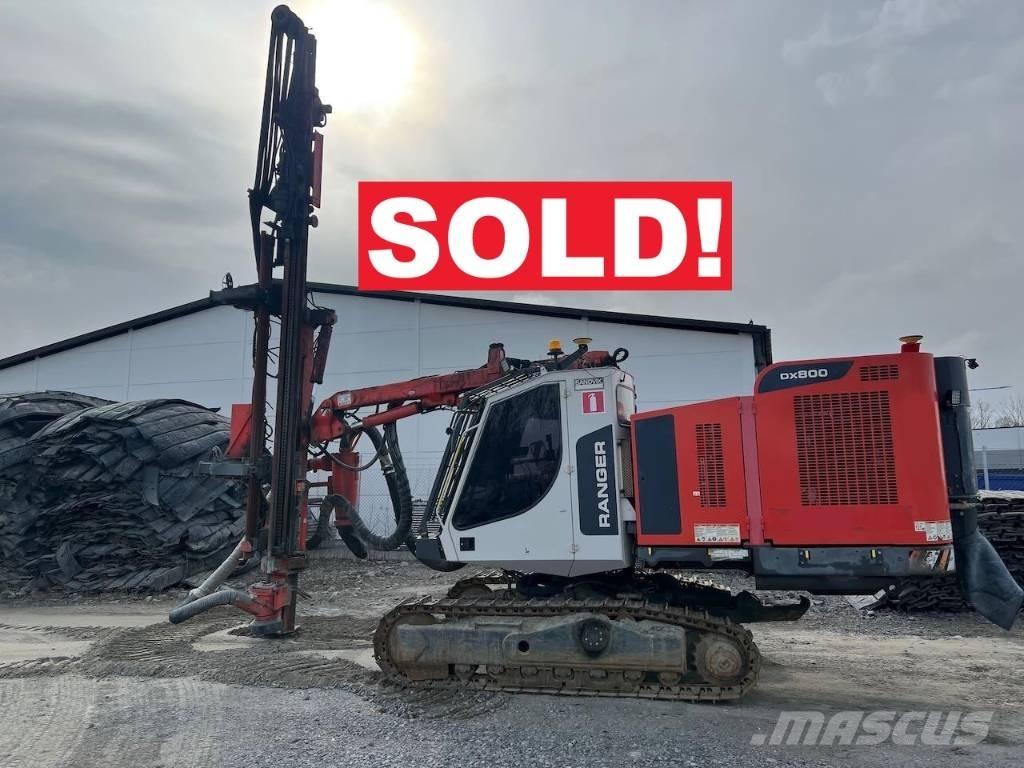 Sandvik DX800 Vertikaalsed puurmasinad