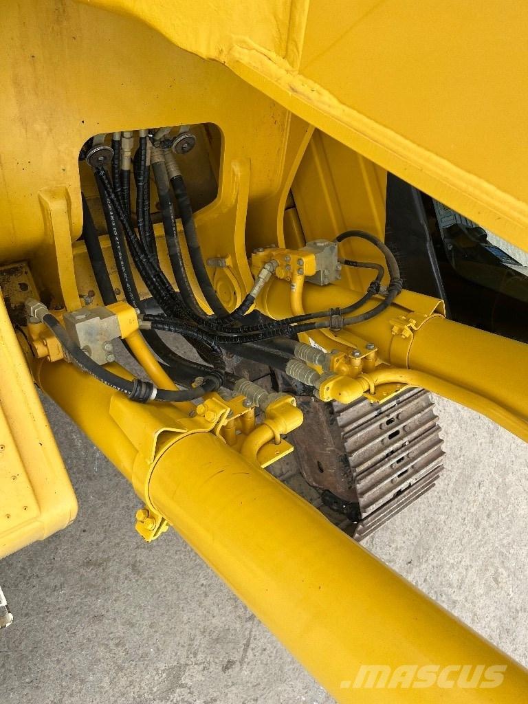 Komatsu PC360 LC-11 Roomikekskavaatorid