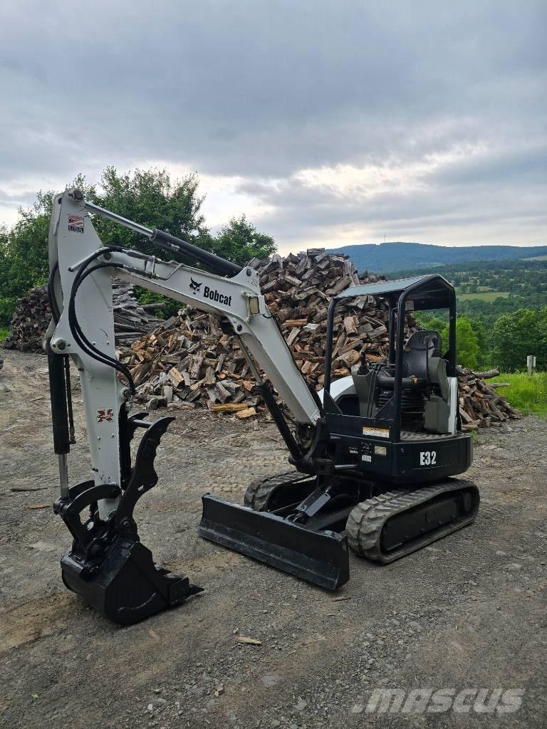 Bobcat E 32 Miniekskavaatorid < 7 t