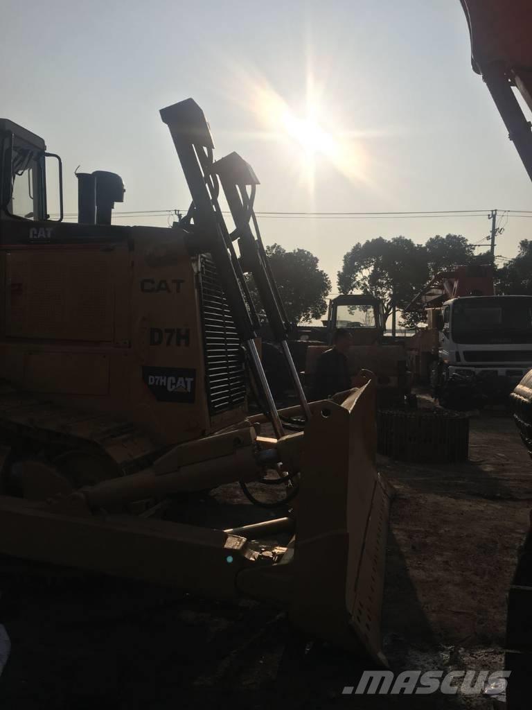 CAT D7H Buldooserid