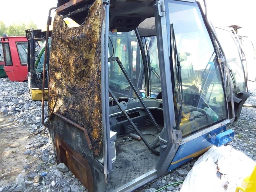 Rottne F18 Kabiinid