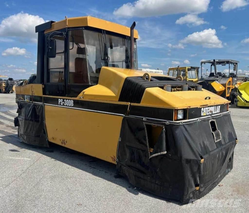 CAT PS 300B Pneumorehvidega rullid