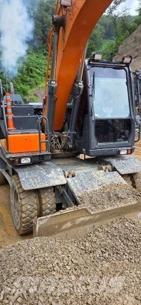 Doosan D 140W-5 Ratasekskavaatorid