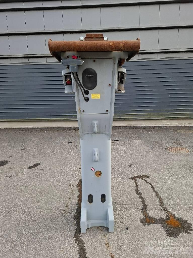Epiroc EC 155CL Hüdrohaamrid