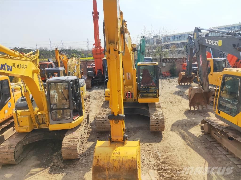 Komatsu PC 200-7 Roomikekskavaatorid