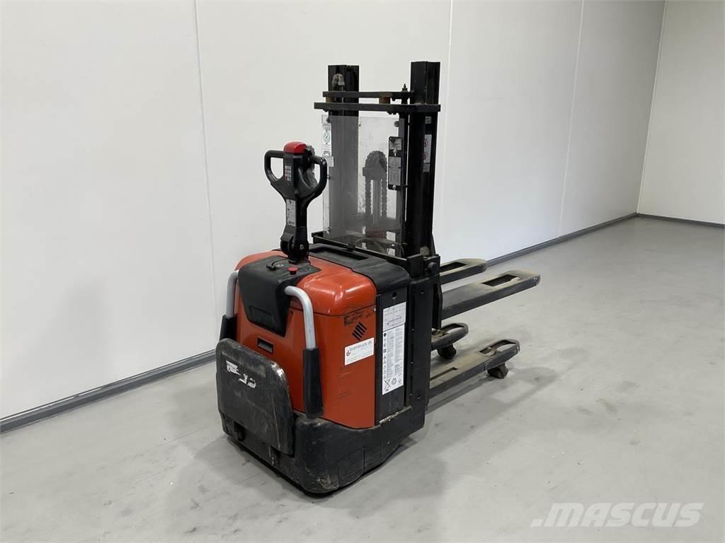BT SPE125L Platvormiga virnastajad