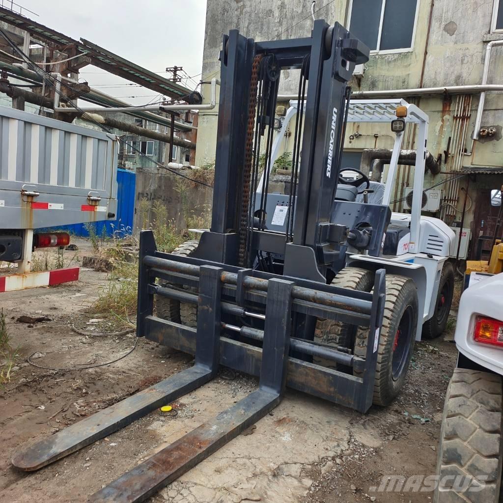 TCM FD 100 Diiseltõstukid