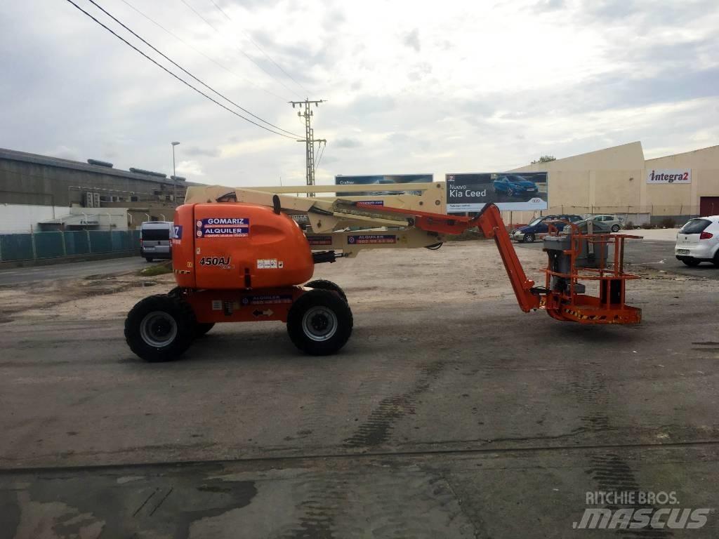 JLG 450 AJ II Iseliikuvad poomtõstukid
