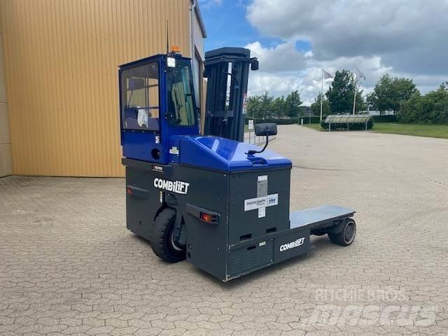 Combilift C4500E Neljasuuna lükandmastiga tõstukid