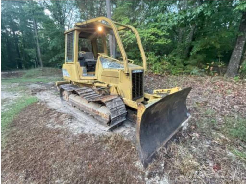 CAT D 5 G Buldooserid