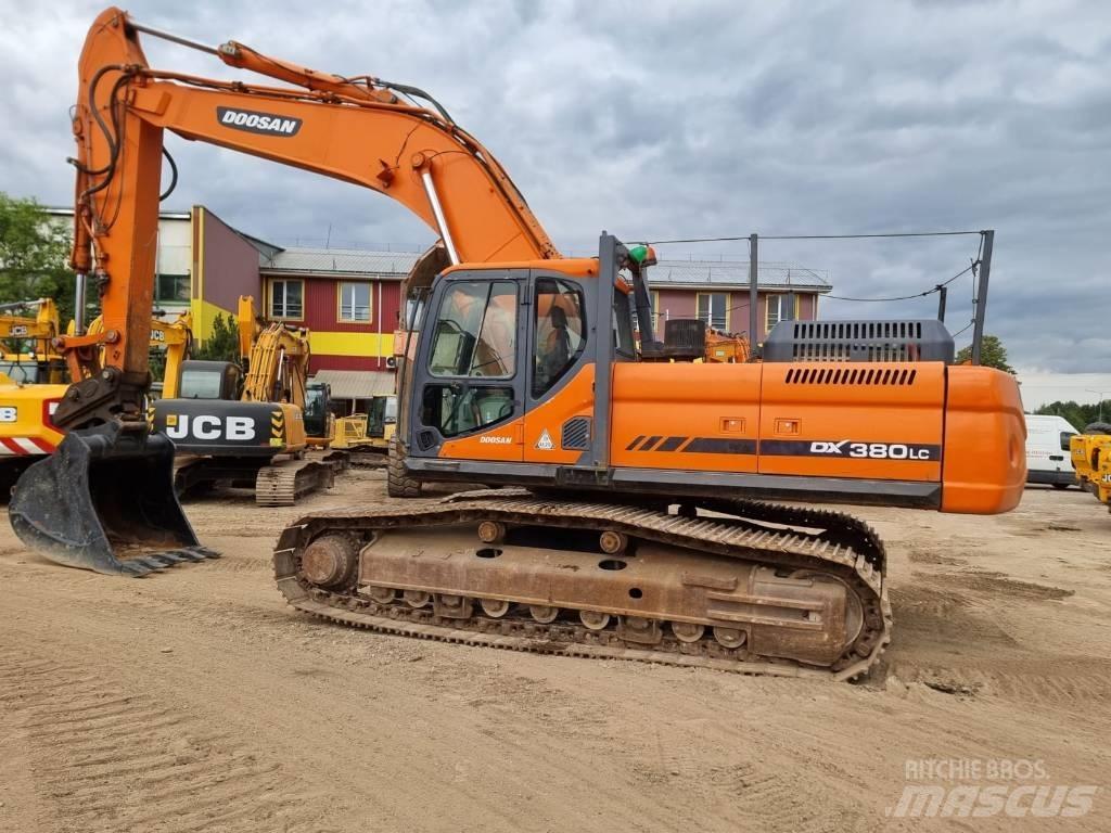 Doosan DX 380 LC Roomikekskavaatorid