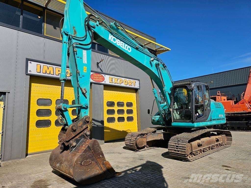 Kobelco SK210LC-9 Roomikekskavaatorid