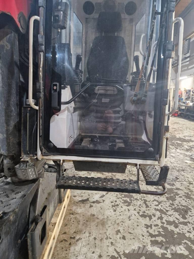 Epsilon M 12 L 97 Metsatõstukid