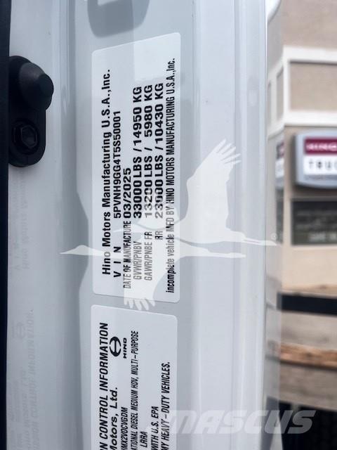 Hino XL7 Sadulveokid