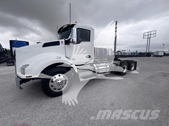 Kenworth T880 Sadulveokid