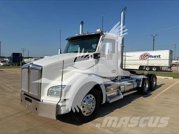 Kenworth T880 Sadulveokid