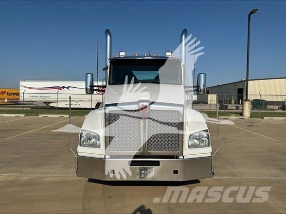 Kenworth T880 Sadulveokid