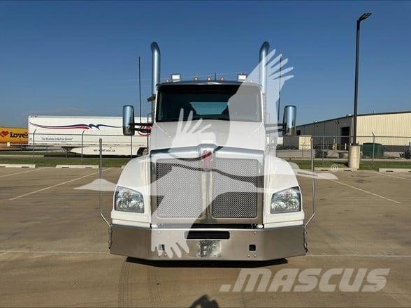 Kenworth T880 Sadulveokid