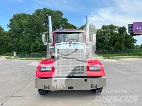 Kenworth W900L Sadulveokid