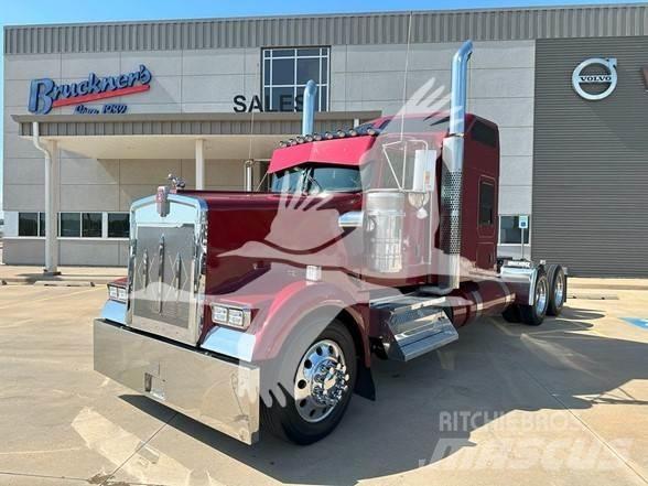 Kenworth W900L Sadulveokid