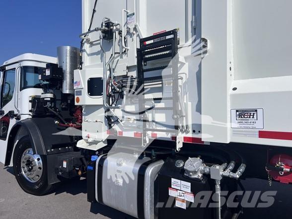 Mack LR64R Prügiautod