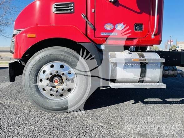 Mack MD6 Raamautod