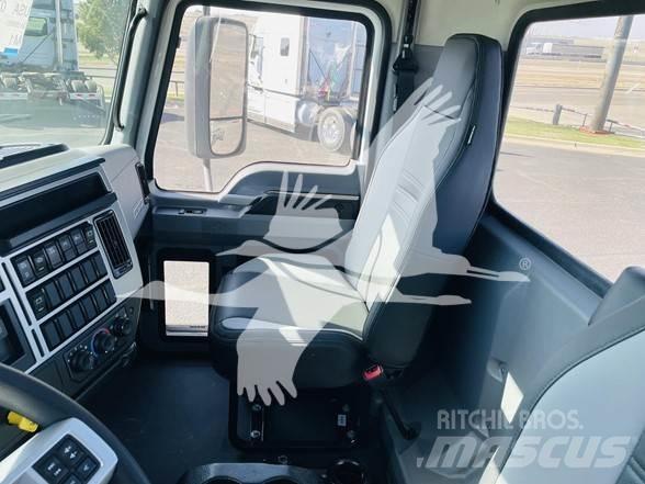 Mack MD6 Raamautod