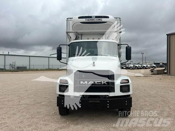 Mack MD6 Muu