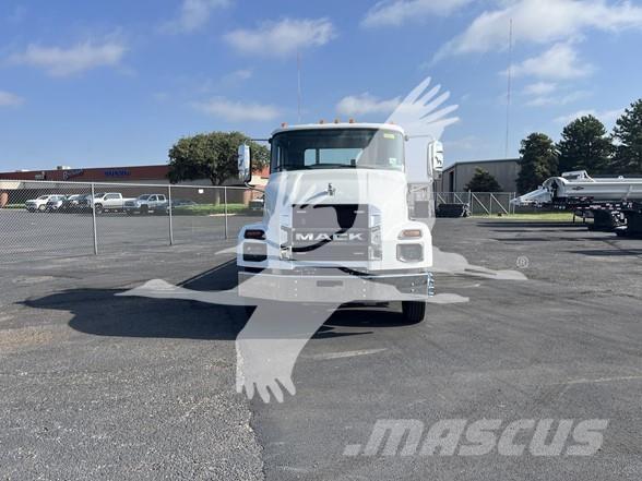 Mack MD6 Muu