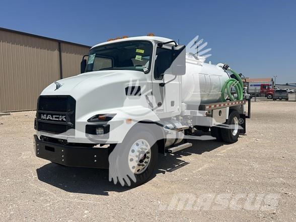 Mack MD6 Muu