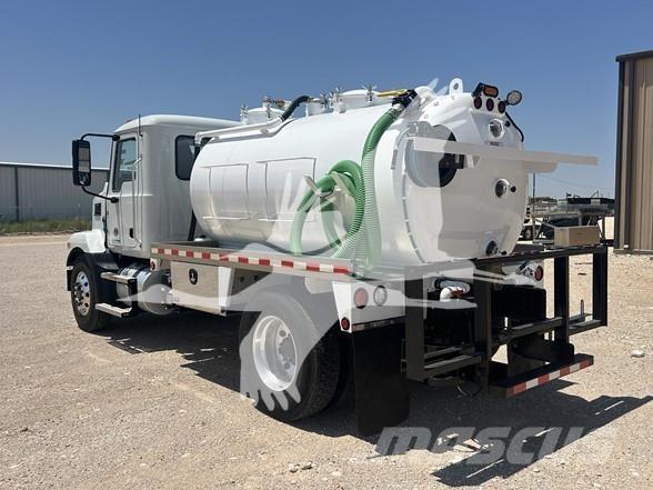Mack MD6 Muu