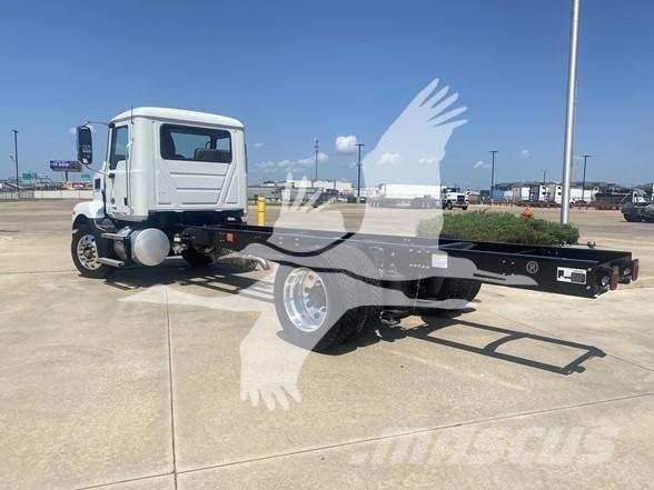 Mack MD6 Raamautod