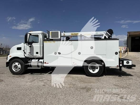 Mack MD7 Muu
