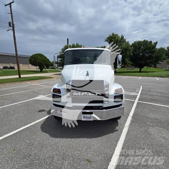 Mack MD7 Muu