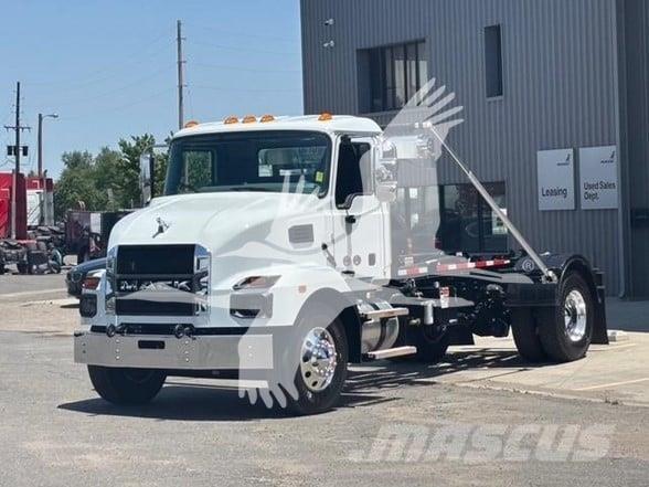 Mack MD7 Muu