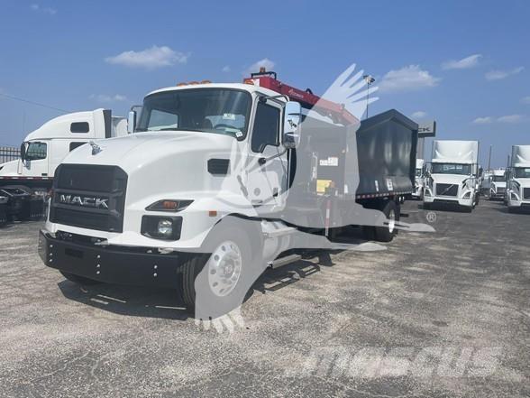 Mack MD7 Muu