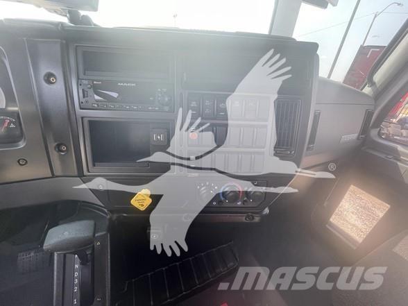 Mack MD7 Muu