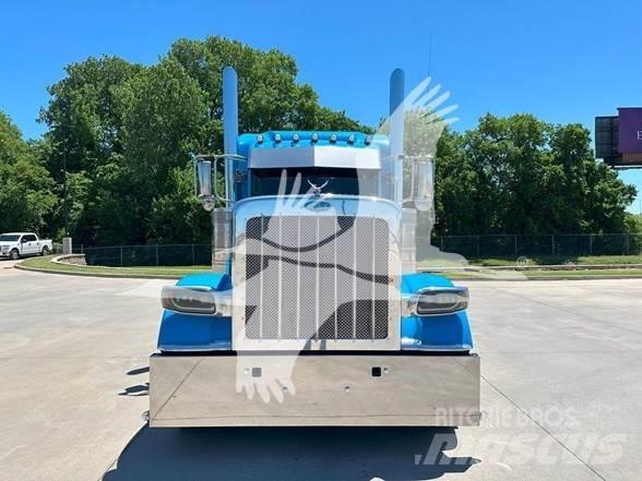 Peterbilt 389 Sadulveokid