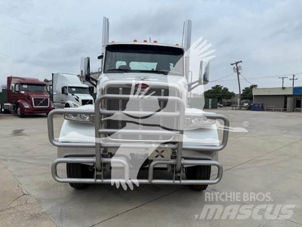 Peterbilt 567 Sadulveokid